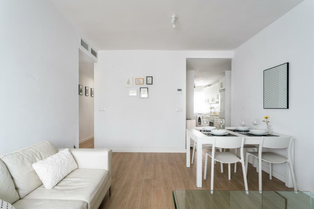 Triana 3 Bedrooms & 2 Bath Parking Included Seville Exterior photo